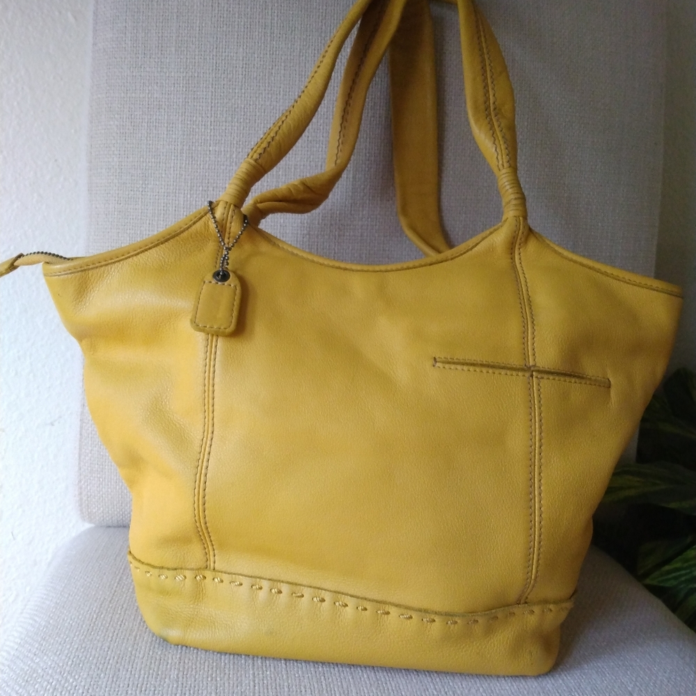 CLARKS  YELLOW LEATHER SATCHEL BAG GUC